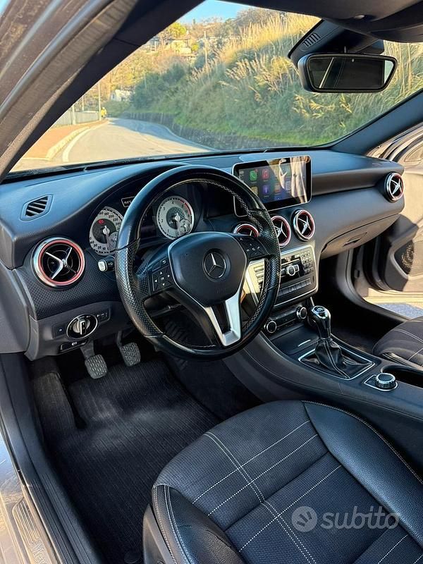 Usata Mercedes A160 90 CV (66 kW) 2014 Berlina