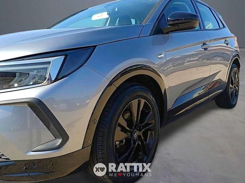 Usata Opel Grandland X 131 CV (96 kW) 2024 Kontrast grey SUV