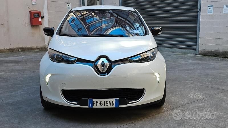 Usata Renault Zoe Intens 64 kW (88 CV) 2015 Bianco Utilitaria