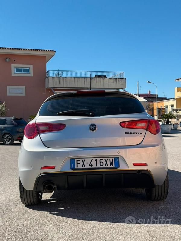 Usata Alfa Romeo Giulietta 120 CV (88 kW) 2017 Grigio Utilitaria