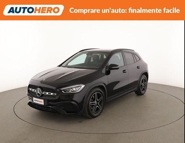 Usata Mercedes GLA180 Premium 116 CV (85 kW) 2022 Nero SUV