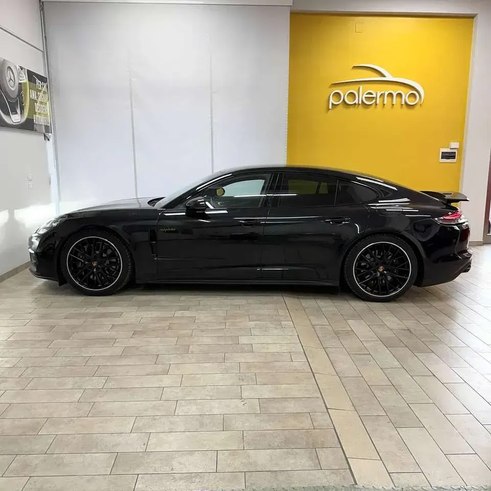 Usata Porsche Panamera 4 E-Hybrid 330 CV (242 kW) 2021 Nero Utilitaria