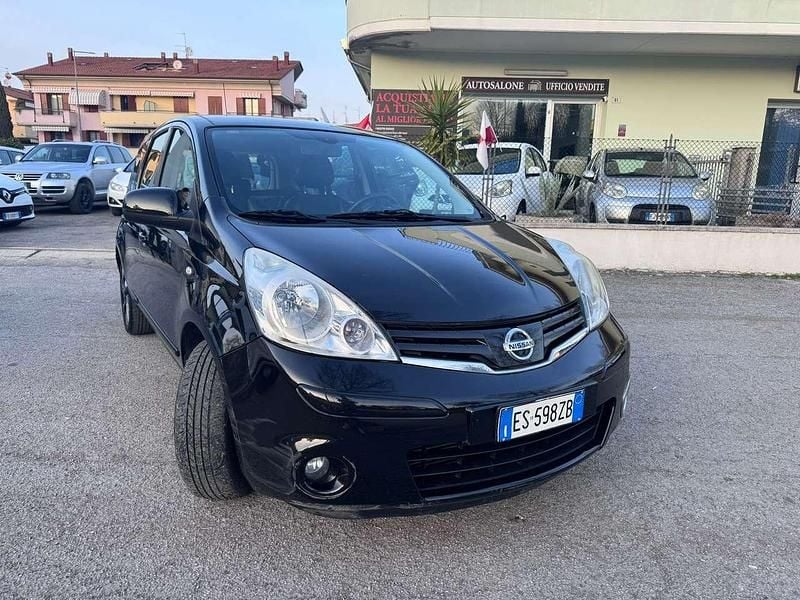 Usata Nissan Note Tekna 90 CV (66 kW) 2013 Nero Utilitaria