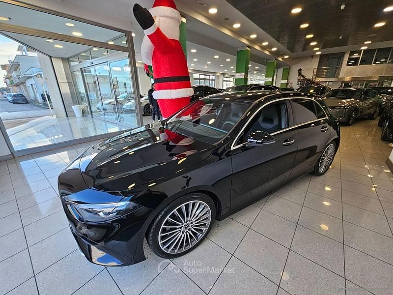 Nuova Mercedes A180 Advanced Plus 116 CV (85 kW) 2025 Nero Monovolume