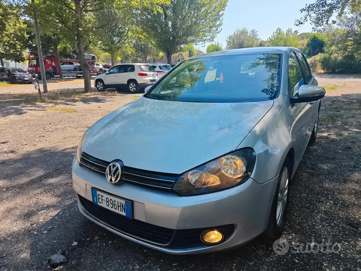 Usata VW Golf VI Comfortline 105 CV (77 kW) 2010 Grigio Utilitaria