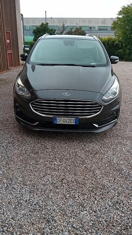 Usata Ford S-MAX 160 CV (117 kW) 2021 Monovolume