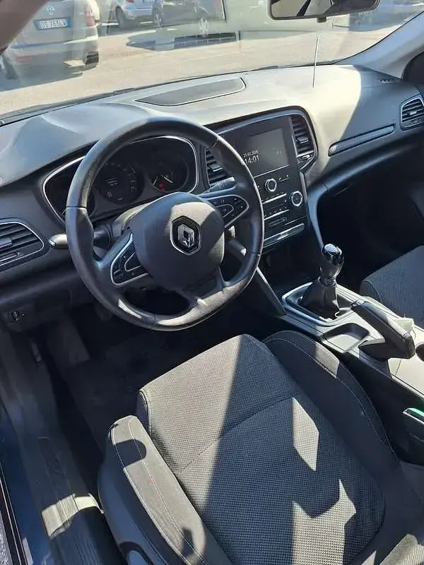 Usata Renault Mégane IV 116 CV (85 kW) 2019 Grigio Berlina