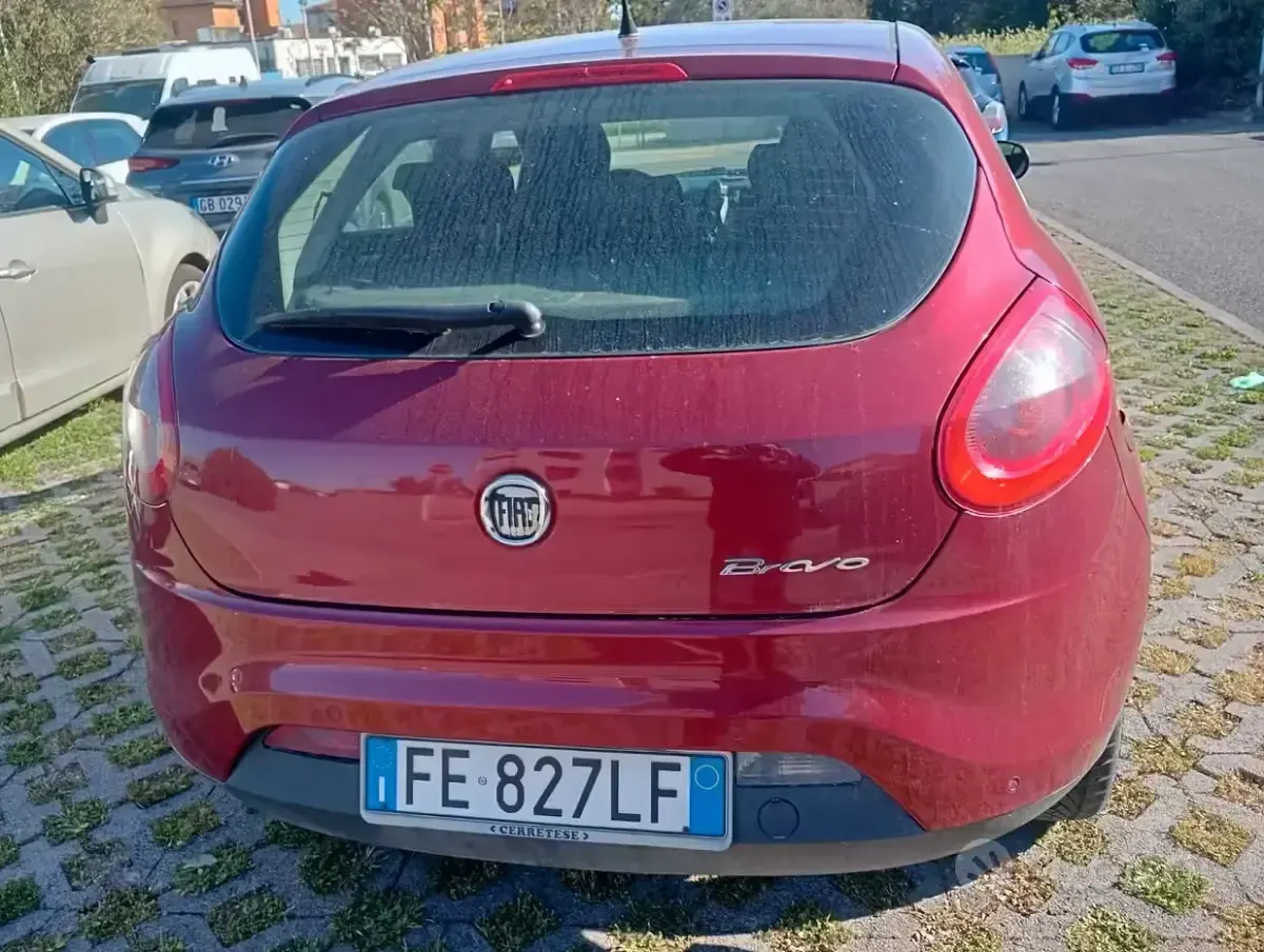 Usata Fiat Bravo 120 CV (88 kW) 2009 Rosso Utilitaria