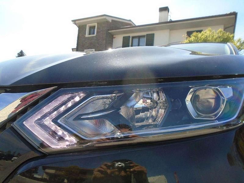 Usata Nissan Qashqai N-Connecta 116 CV (85 kW) 2020 Nero SUV