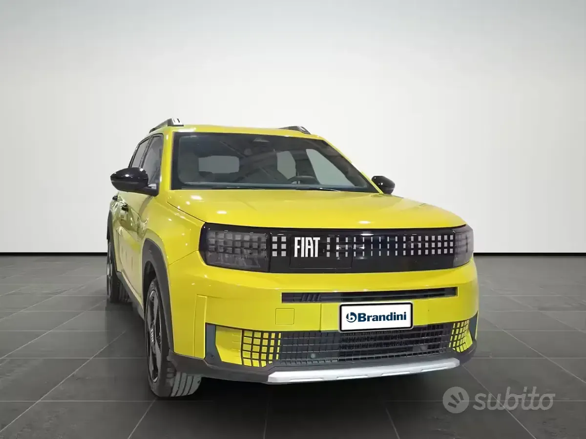 Usata Fiat Grande Panda La Prima 52 kW (72 CV) 2025 Giallo Utilitaria