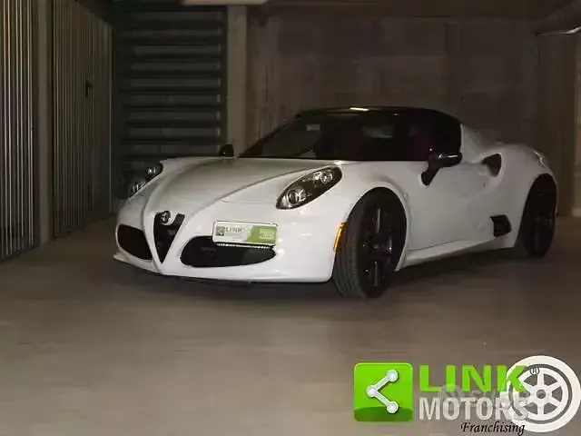 Usata Alfa Romeo 4C Spider 239 CV (175 kW) 2017 Bianco Cabrio