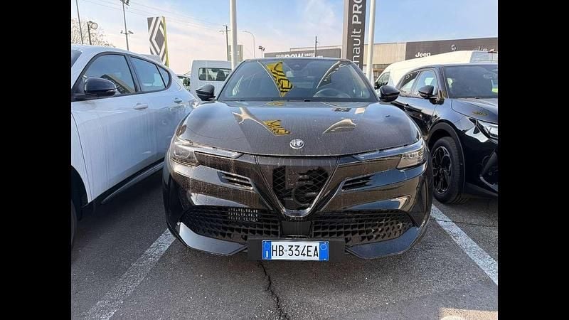 Nuova Alfa Romeo Junior Edizione Speciale 145 CV (106 kW) 2025 Nero tortona SUV