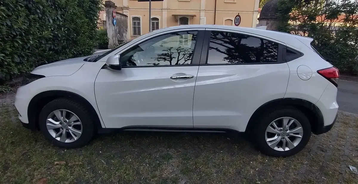 Usata Honda HR-V Elegance 120 CV (88 kW) 2020 Bianco SUV