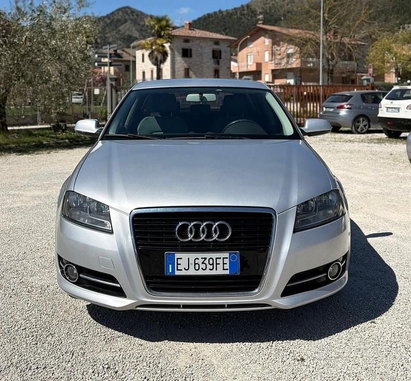 Usata Audi A3 140 CV (102 kW) 2011 Grigio Utilitaria