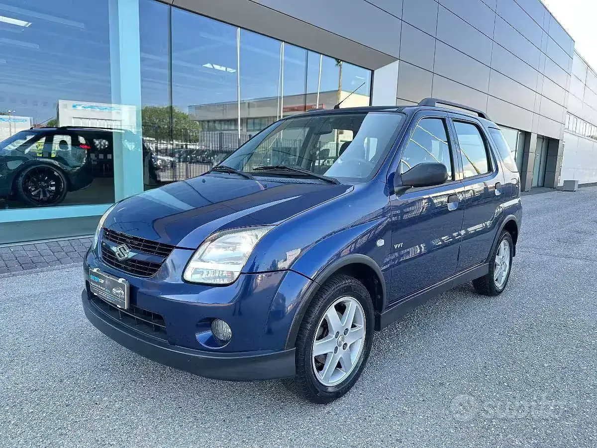Usata Suzuki Ignis GL 92 CV (67 kW) 2005 Blu Utilitaria