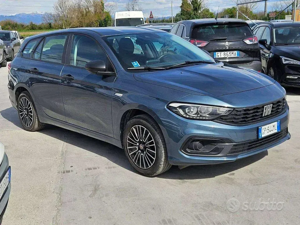 Usata Fiat Tipo 101 CV (74 kW) 2023 Grigio Station wagon