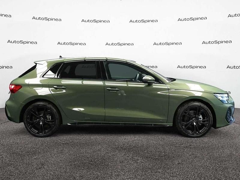 Nuova Audi A3 S-Line 150 CV (110 kW) 2025 Verde Utilitaria