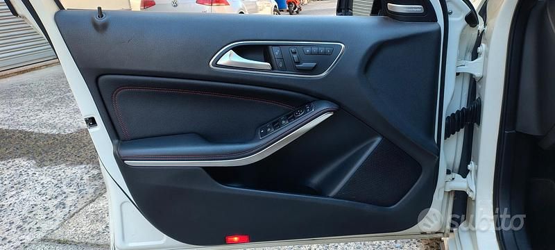 Usata Mercedes A45 AMG AMG 360 CV (264 kW) 2015 Bianco Berlina