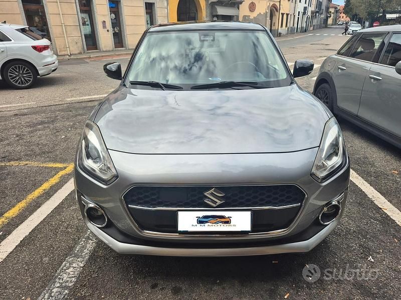 Usata Suzuki Swift 111 CV (81 kW) 2018 Grigio Utilitaria