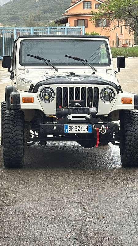 Usata Jeep Wrangler 118 CV (86 kW) 1998 Bianco SUV
