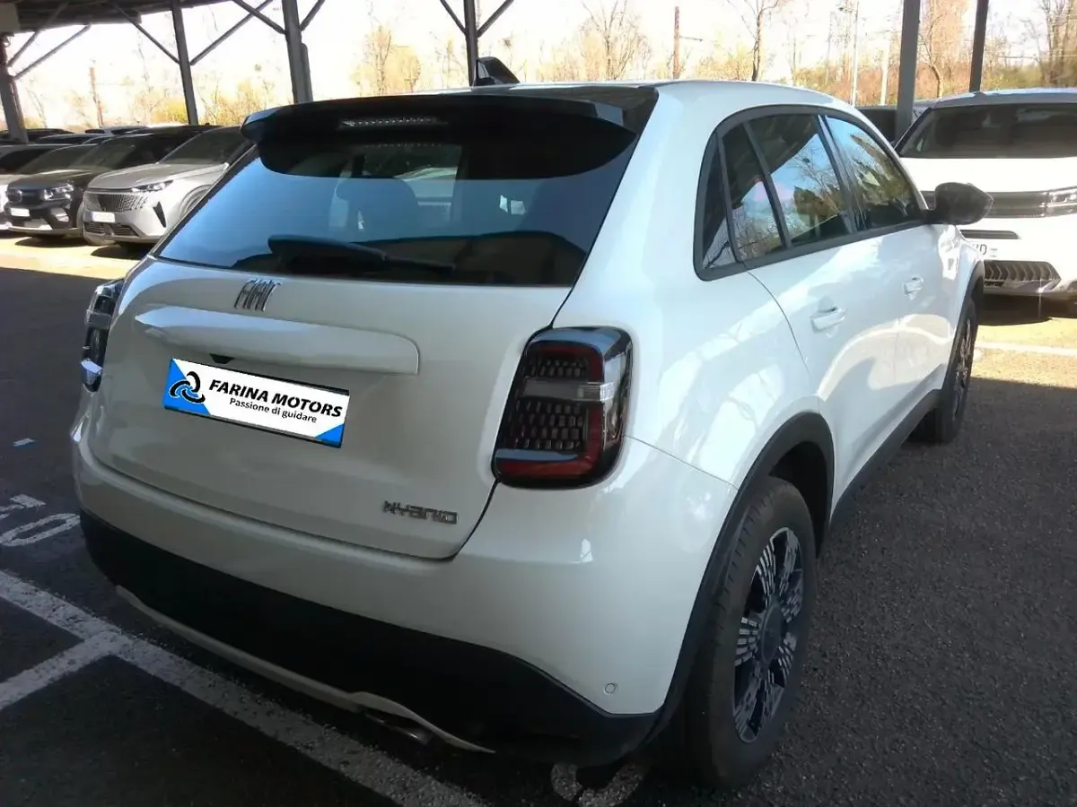 Usata Fiat 600 Pop 135 CV (99 kW) 2025 Viola SUV