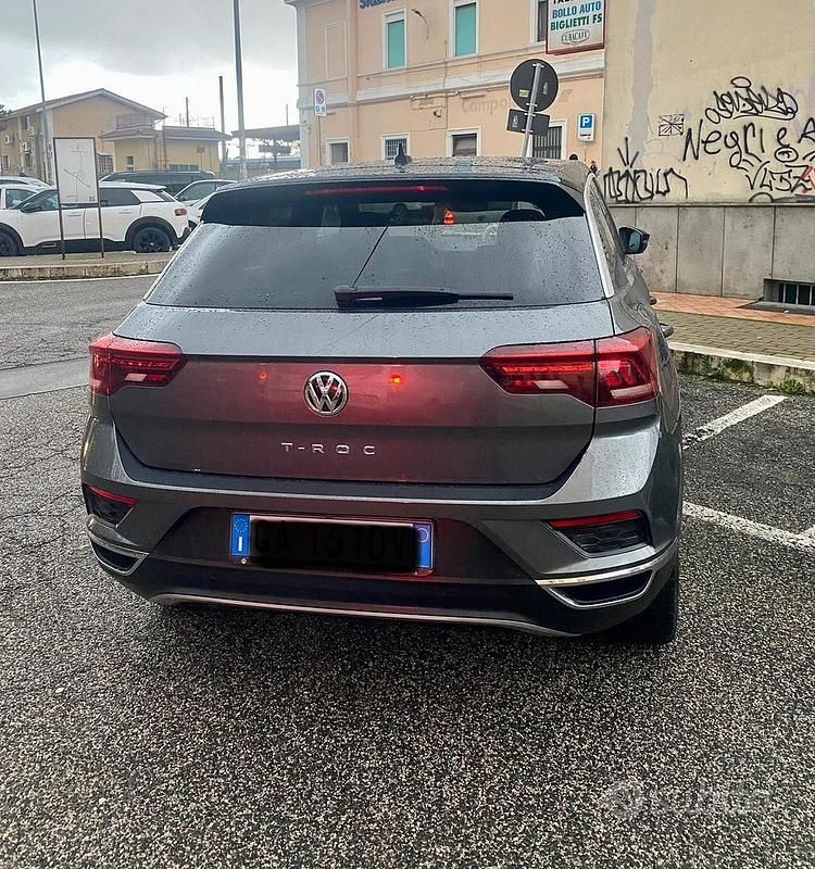 Usata VW T-Roc 150 CV (110 kW) 2020 Grigio SUV
