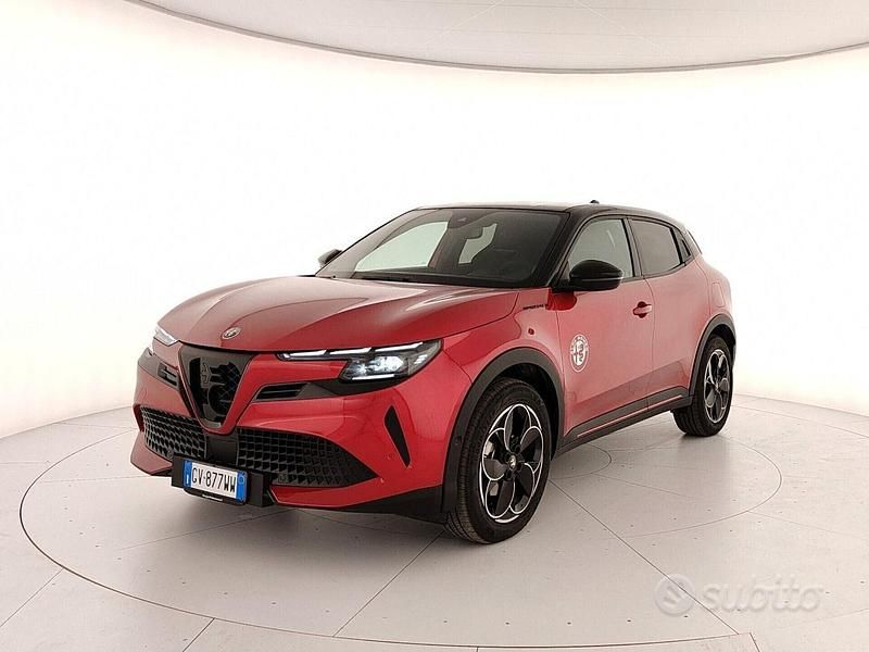 Usata Alfa Romeo Junior Edizione Speciale 114 kW (156 CV) 2024 Rosso SUV