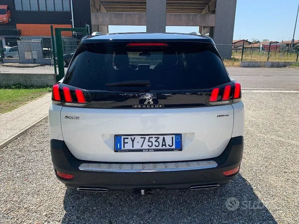Usata Peugeot 5008 GT-line 181 CV (133 kW) 2019 Bianco SUV