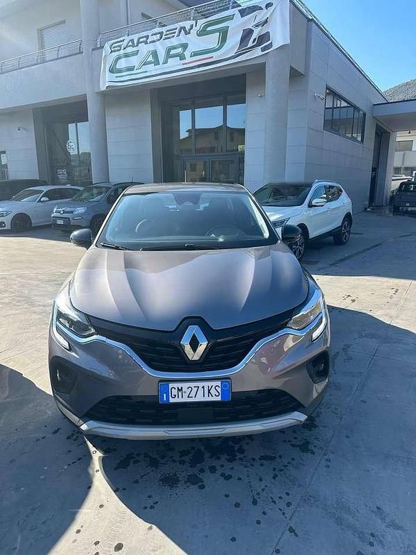 Usata Renault Captur Equilibre 91 CV (66 kW) 2022 Grigio SUV