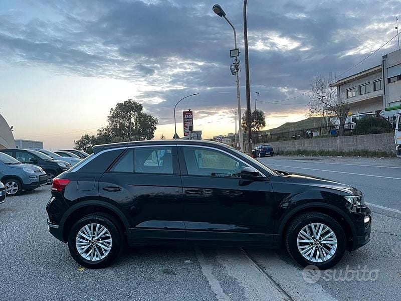 Usata VW T-Roc Business 150 CV (110 kW) 2021 Nero SUV