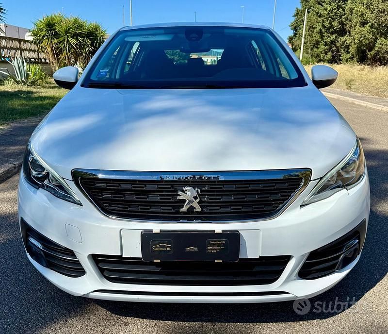 Usata Peugeot 308 Business-Line 131 CV (96 kW) 2020 Bianco Berlina