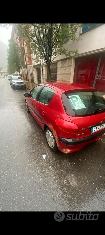 Usata Peugeot 206 60 CV (44 kW) 2001 Rosso Berlina