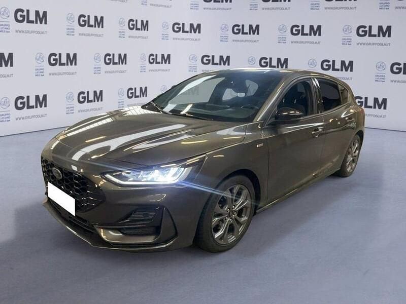 Grigio Usata 2023 Ford Focus ST-Line Tre volumi | 19.800 € (Buon prezzo) - Immagine 1/4