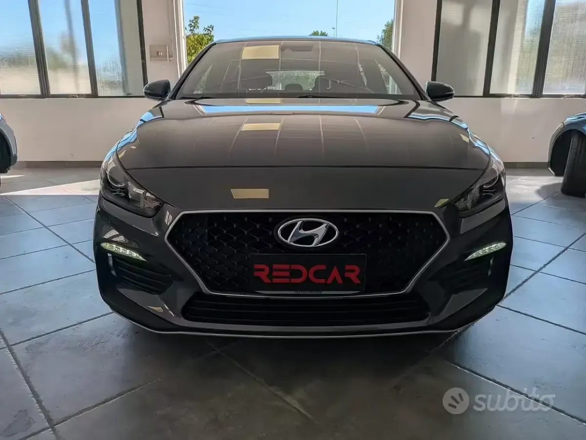 Usata Hyundai i30 N Line 120 CV (88 kW) 2019 Grigio Berlina