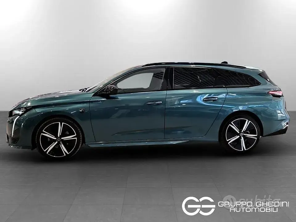 Usata Peugeot 308 SW GT 131 CV (96 kW) 2022 Blue avatar Station wagon