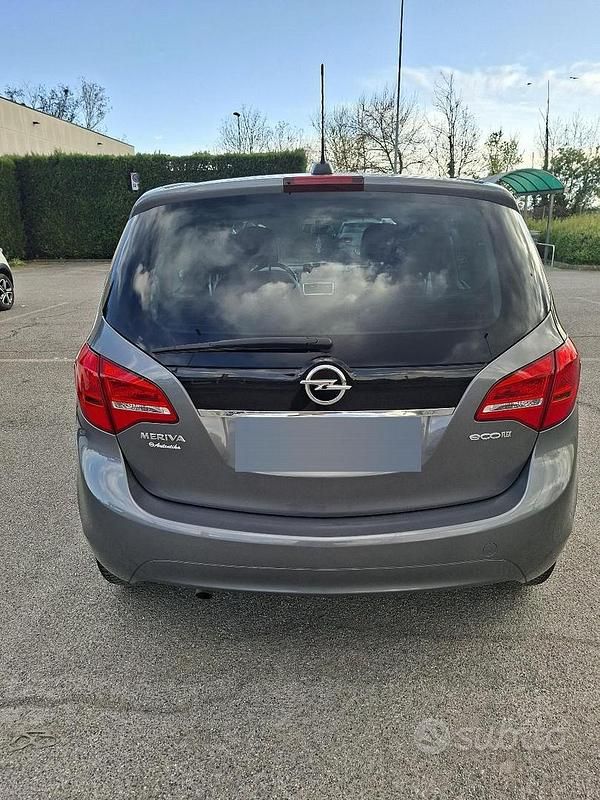 Usata Opel Meriva 95 CV (69 kW) 2017 Grigio Monovolume