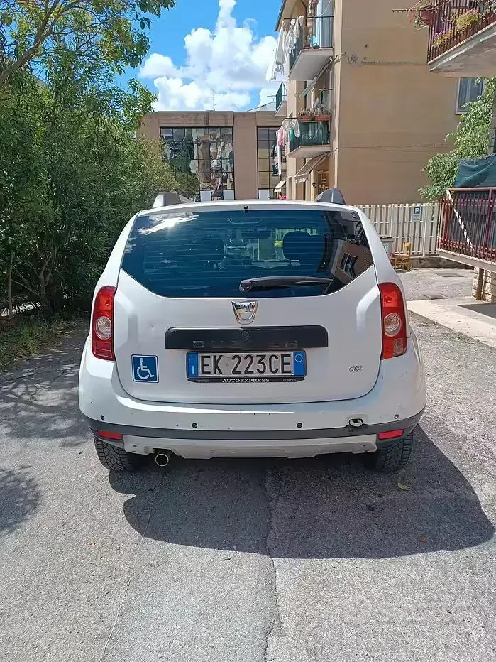 Usata Dacia Duster 90 CV (66 kW) 2011 SUV