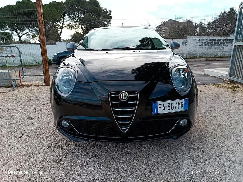 Nero Usata 2015 Alfa Romeo MiTo Distinctive Due volumi | 4800 € (Buon prezzo) - Immagine 1/4