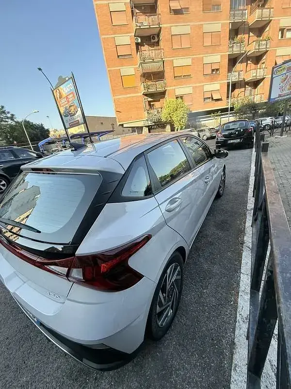 Usata Hyundai i20 80 CV (58 kW) 2024 Utilitaria