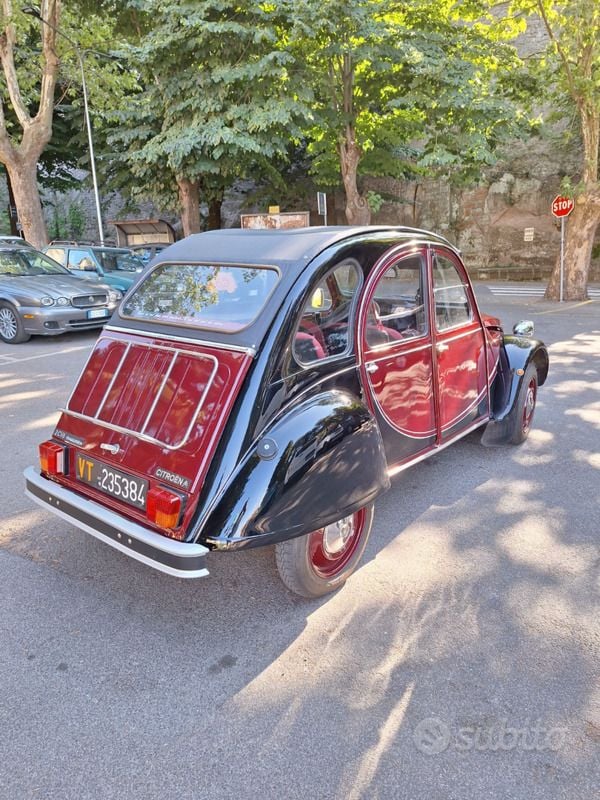 Usata Citroën 2CV Charleston 29 CV (21 kW) 1984 Nero Berlina
