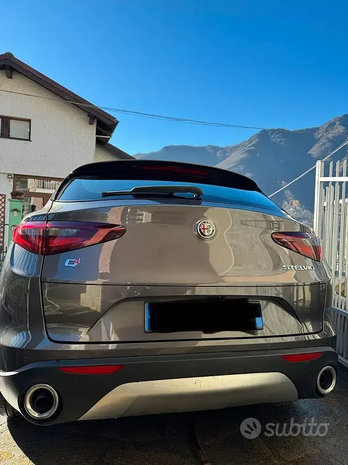 Usata Alfa Romeo Stelvio 190 CV (139 kW) 2021 SUV