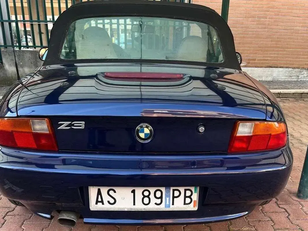 Usata BMW Z3 140 CV (102 kW) 1997 Blu/azzurro Cabrio