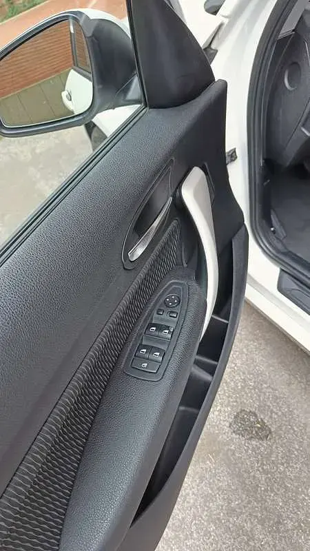 Usado BMW 116 116 HP (85 kW) 2014 Branco Citadino