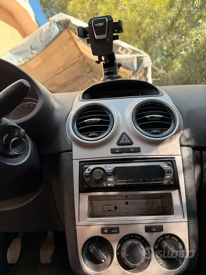 Usata Opel Corsa 75 CV (55 kW) 2007 Grigio Utilitaria