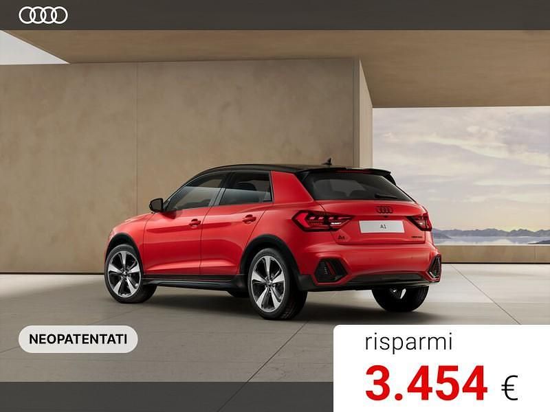 Nuova Audi A1 Design 116 CV (85 kW) 2025 Bianco ghiacciaio metallizzato nero mito Utilitaria