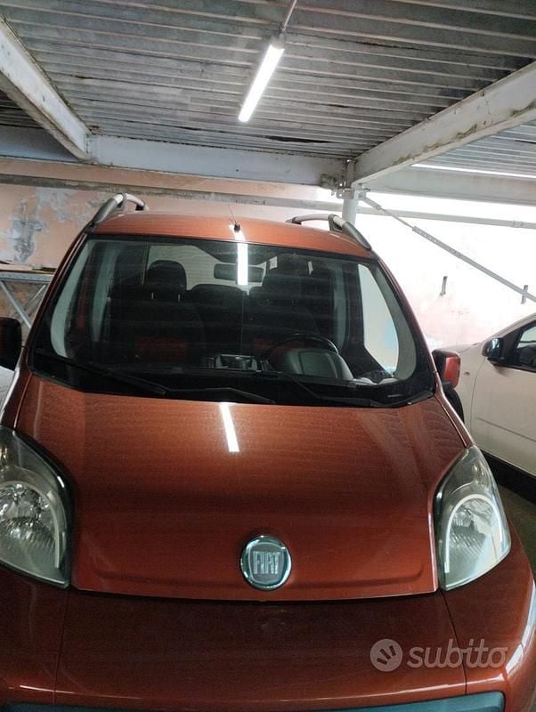 Usata Fiat Qubo Trekking 95 CV (69 kW) 2012 Marrone Monovolume