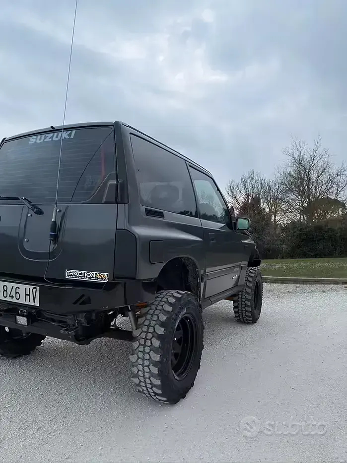 Usata Suzuki Vitara 75 CV (55 kW) 1992 SUV
