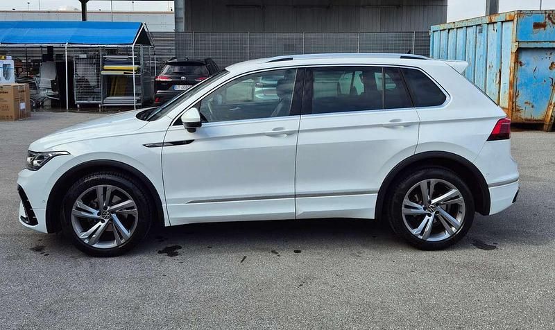 Usata VW Tiguan R-line 150 CV (110 kW) 2022 Bianco SUV