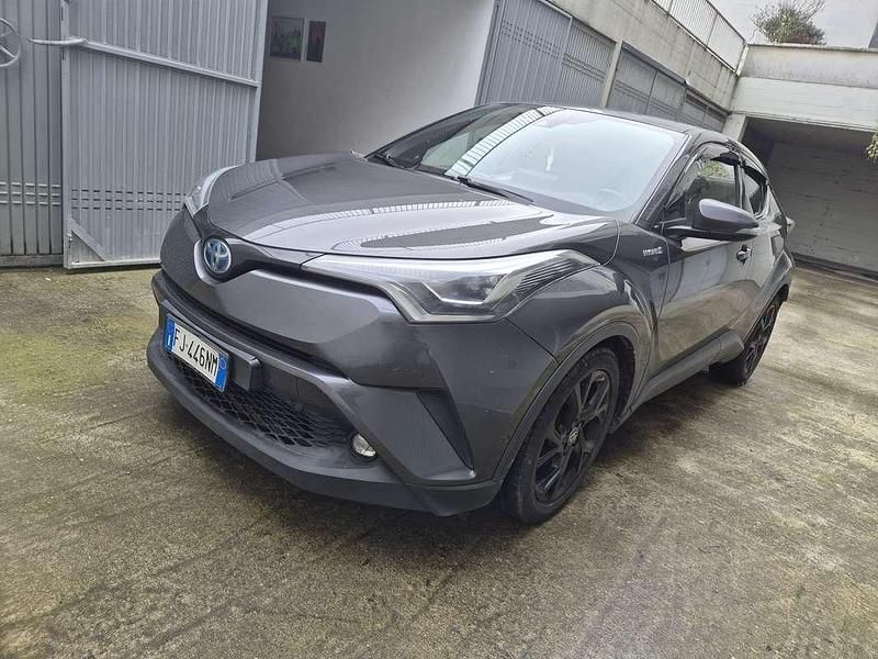 Usata Toyota C-HR Lounge 98 CV (72 kW) 2017 SUV