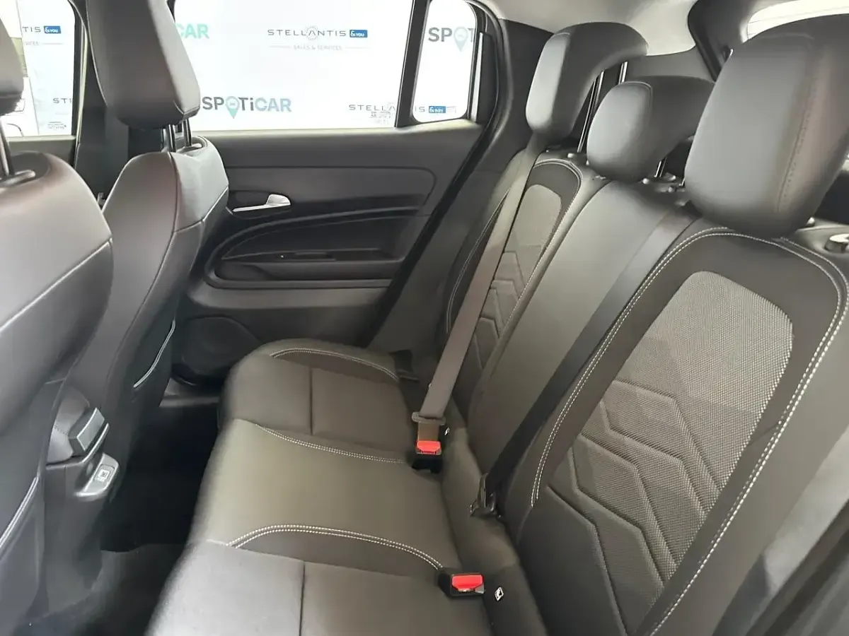 Usata Jeep Avenger EV Altitude 114 kW (156 CV) 2025 Grigio SUV
